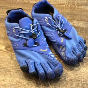 NWOT Vibram fivefingers v trail